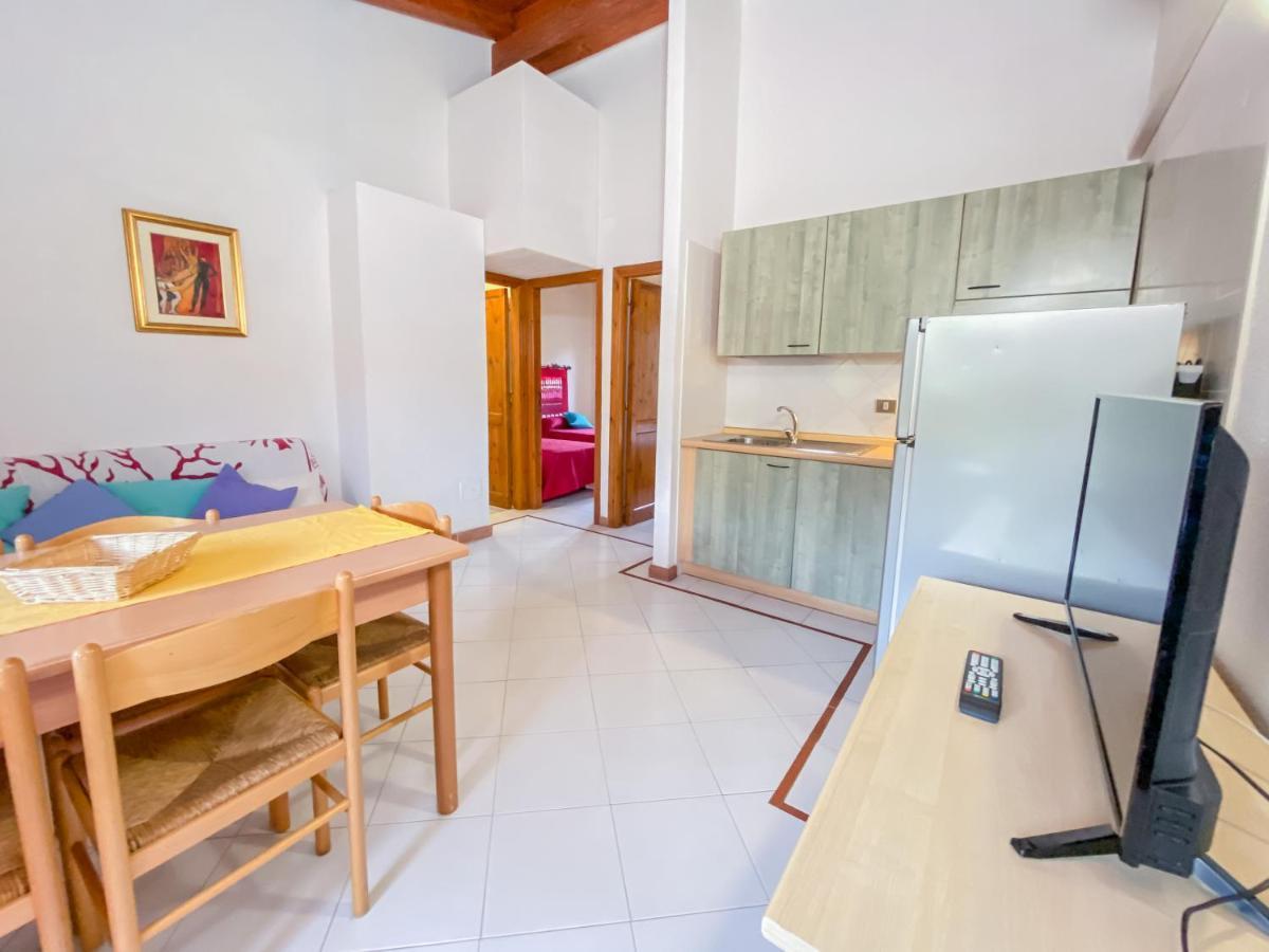 Residence Approdo Verde San Teodoro  Buitenkant foto