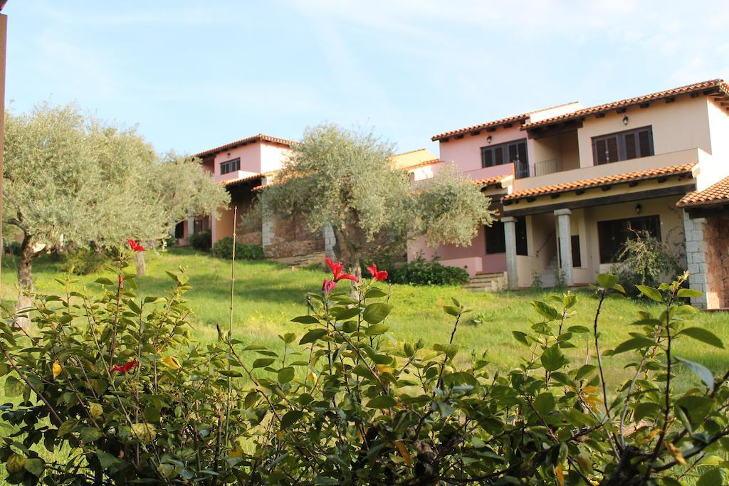 Residence Approdo Verde San Teodoro  Buitenkant foto