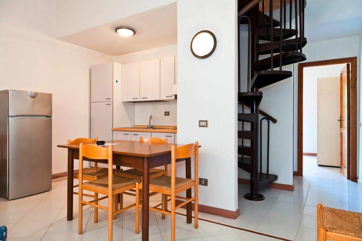 Residence Approdo Verde San Teodoro  Buitenkant foto